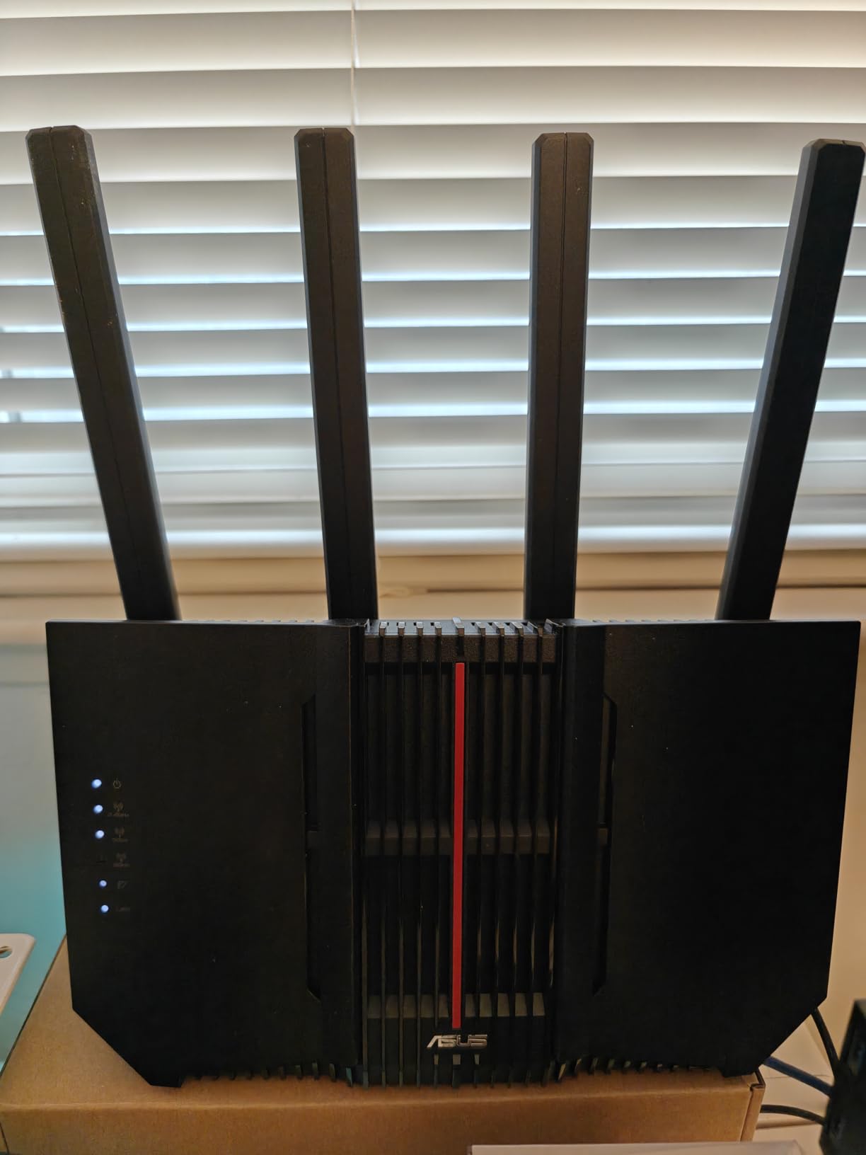 ASUS RT-BE92U BE9700 Tri-Band WiFi 7 Router, Supports New 320MHz Bandwidth & 4096-QAM, MLO, AI WAN Detection, AiMesh Support, Subscription-Free Network Security & Comprehensive VPN Features customer photo 2