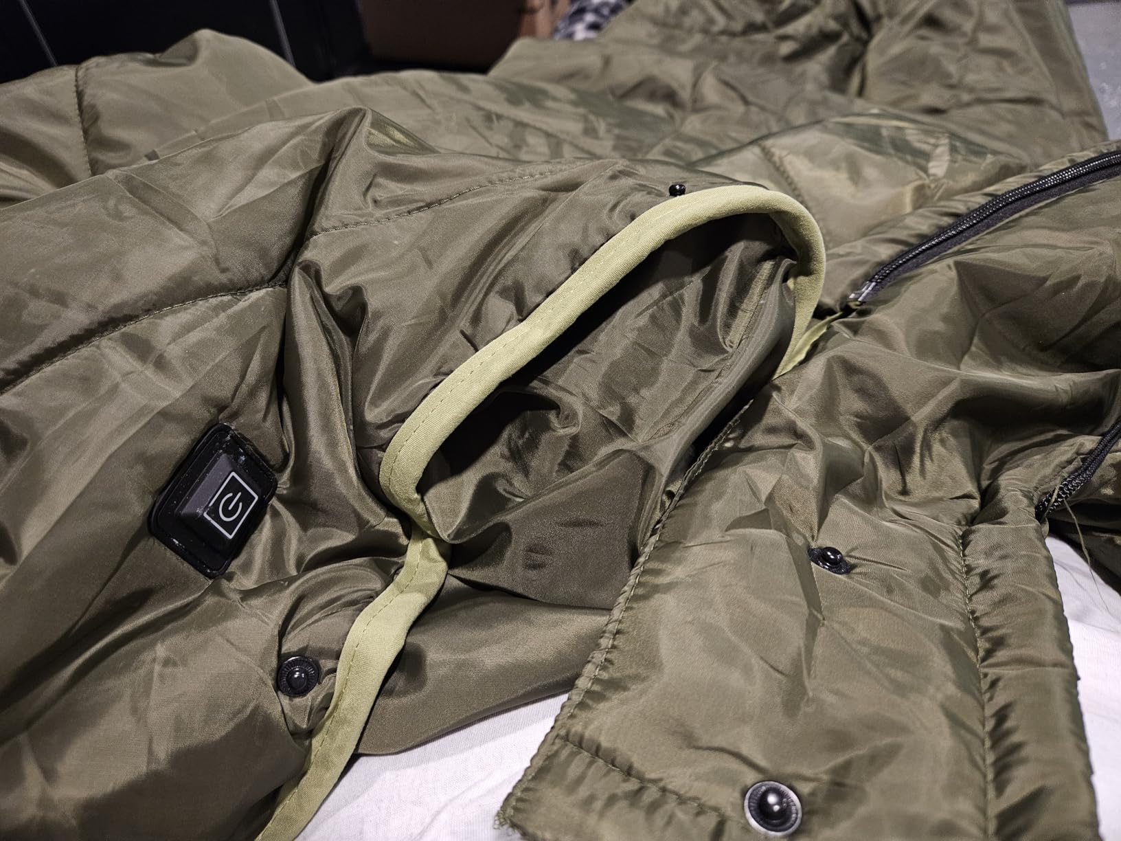 iClimb Heated Camping Blanket with Hood and 5V 5000mAH Battery Pack (Green) customer photo 2