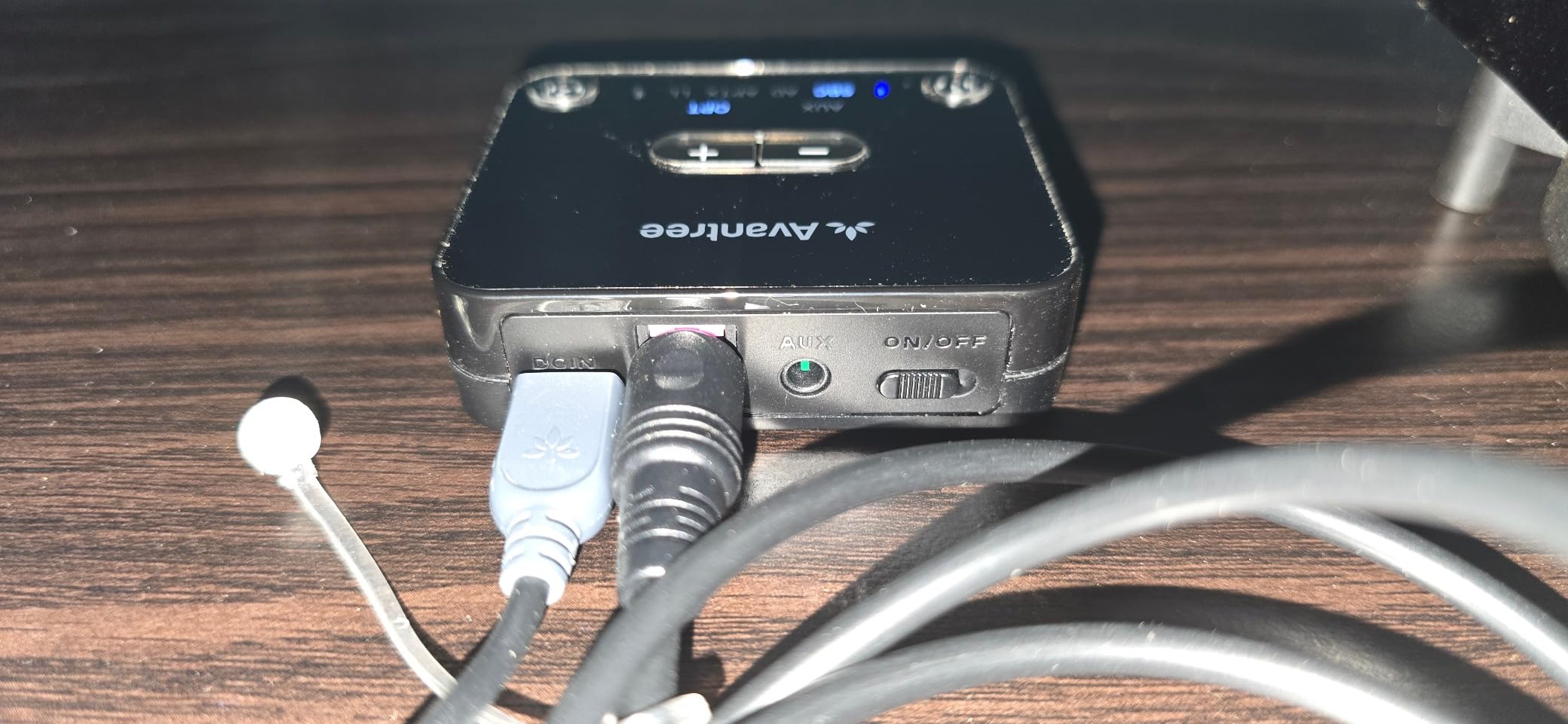Avantree Audikast 3 - Bluetooth 5.3 Transmitter for TV Audio via Optical & AUX Outputs Only, aptX Adaptive, Dual Headphone Connection, 100ft Range customer photo 1