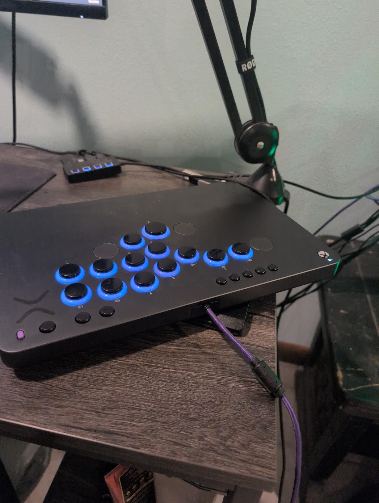 Turtle Beach Victrix Pro KO Leverless Esports All Button Fight Stick, Xbox customer photo 1