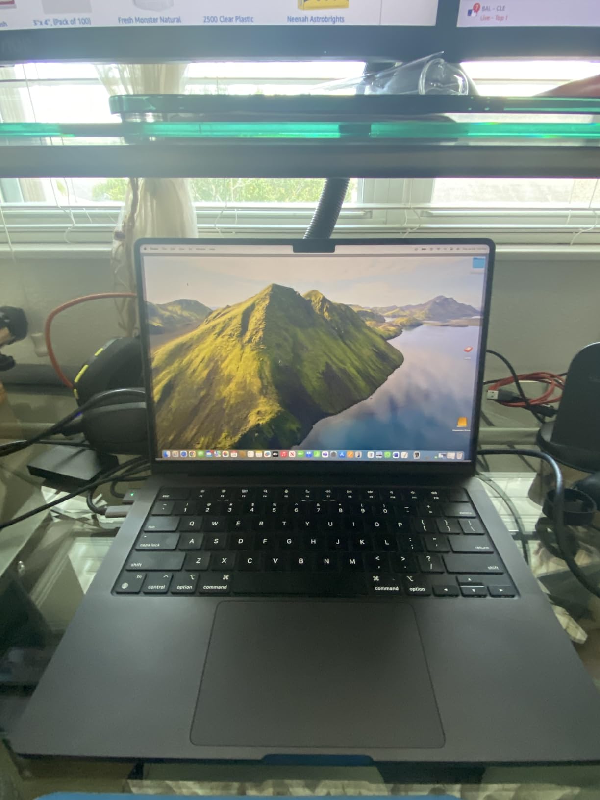 2024 MacBook Pro Laptop with M4 Pro, 12-core CPU, 16-core GPU: Built for Apple Intelligence 14.2-inch Liquid Retina XDR Display, 24GB Unified Memory, 512GB SSD Storage; Space Black customer photo 1