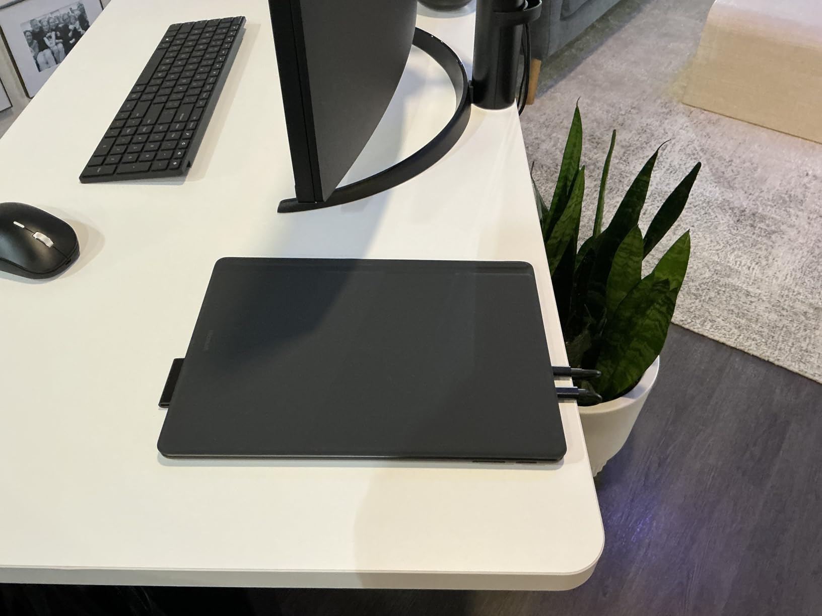 Microsoft Surface Pro 11 Bundle, 2-in-1 Tablet with Pro Keyboard and Slim Pen, Copilot+ PC, 13