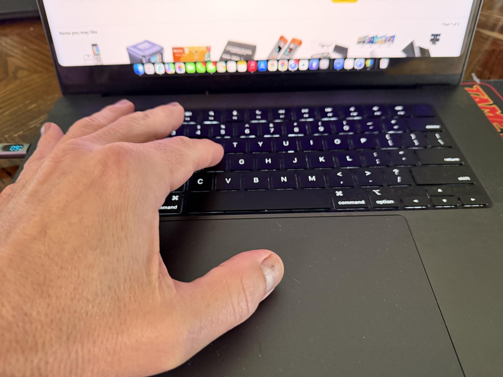 Apple 2024 MacBook Pro with Apple M4 Pro Chip (16-inch, 24GB RAM, 512GB SSD Storage) (QWERTY English) Space Black (Renewed) customer photo 1