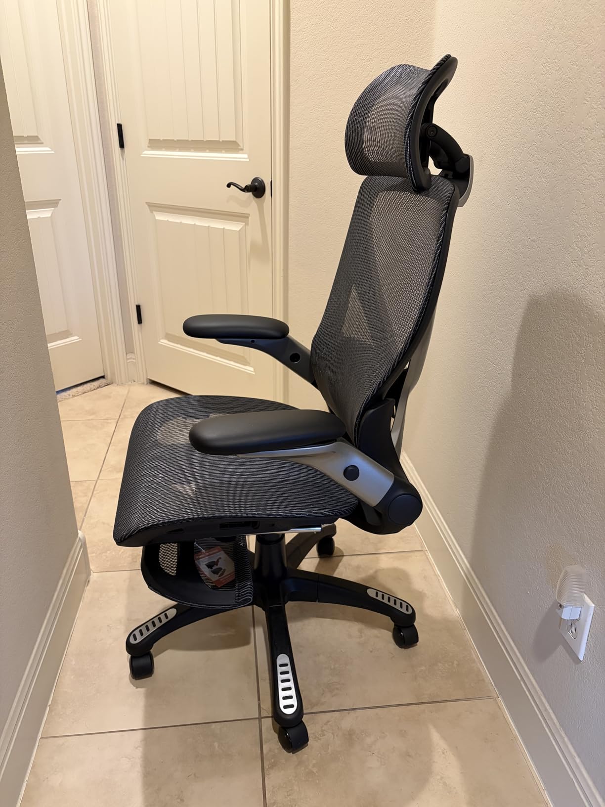 X100 Ergonomic Mesh Office Chair with Footrest, Big and Tall Hone Desk Chair with 5D Flip-Up Arms, Adjustable 3D Lumbar Support, Gaming & Executive Computer Chairs customer photo 1