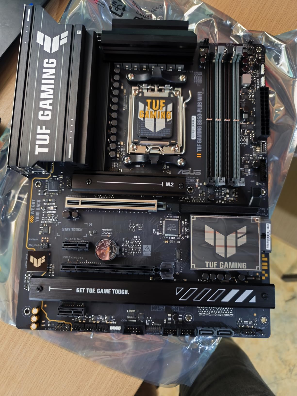 ASUS TUF Gaming B850-PLUS WiFi AMD AM5 B850 ATX Motherboard, 14+2+1 80A Stages, AI Ready, DDR5, PCIe 5.0, 3X M.2, Wi-Fi 7, 2.5Gb LAN, BIOS Flashback customer photo 2
