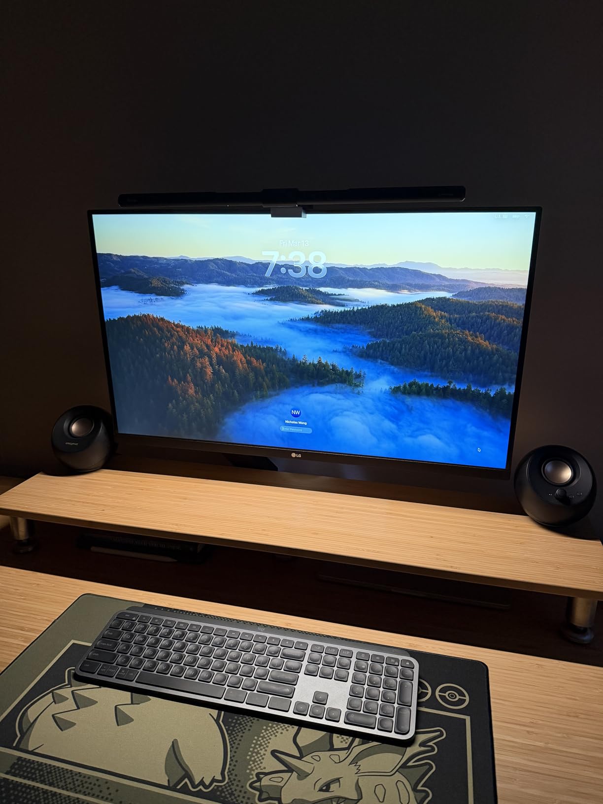 LG 32UP83AK-W 32-inch Ultrafine 4K UHD (3840 x 2160) IPS Computer Monitor, 60Hz, HDR10, Built-in Speaker, Reader Mode, HDMI, DisplayPort, USB Type-C 60W PD customer photo 1