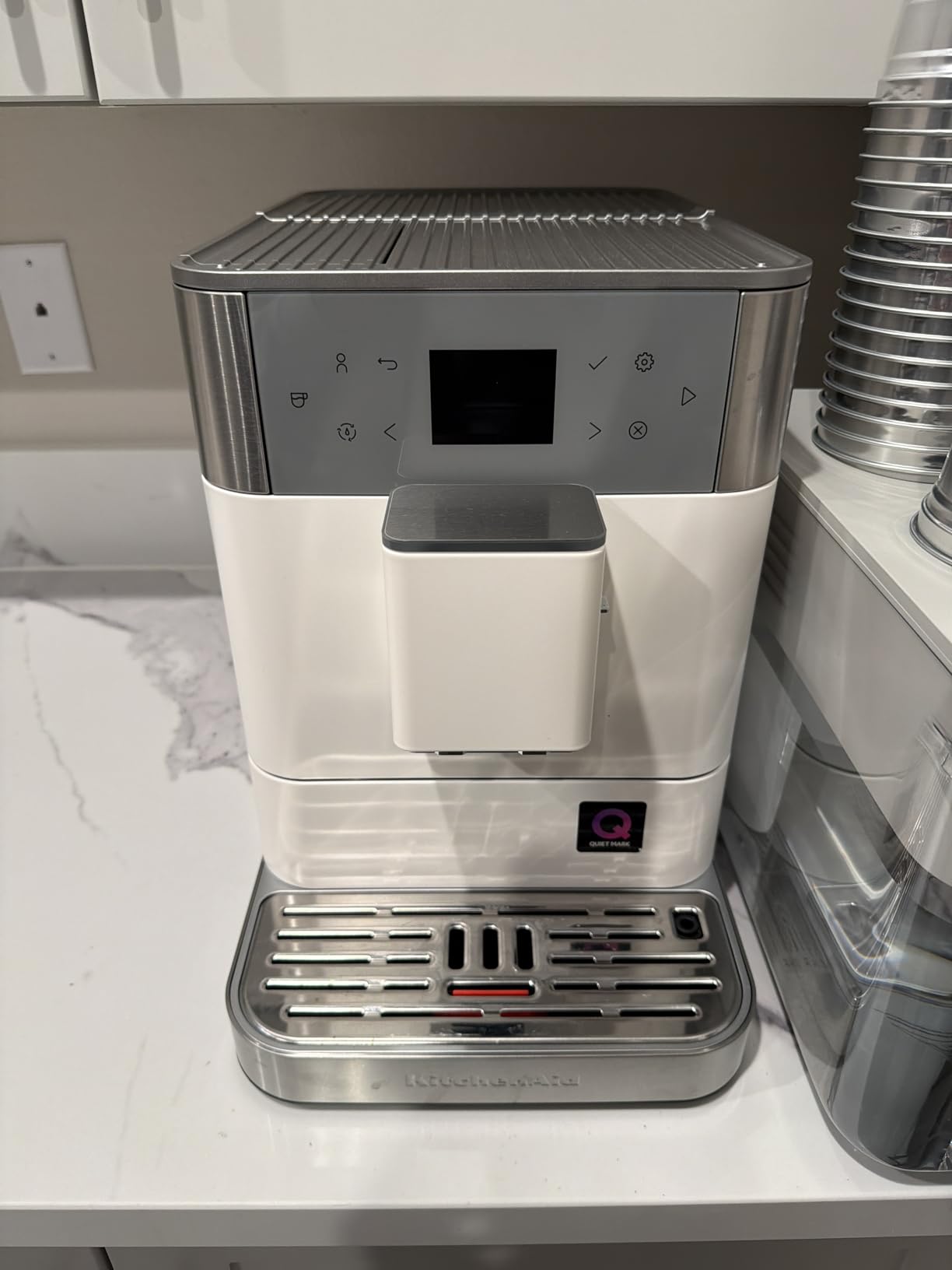 KitchenAid Fully Automatic Espresso Machine KF6, KES8556PL, Porcelain White customer photo 1