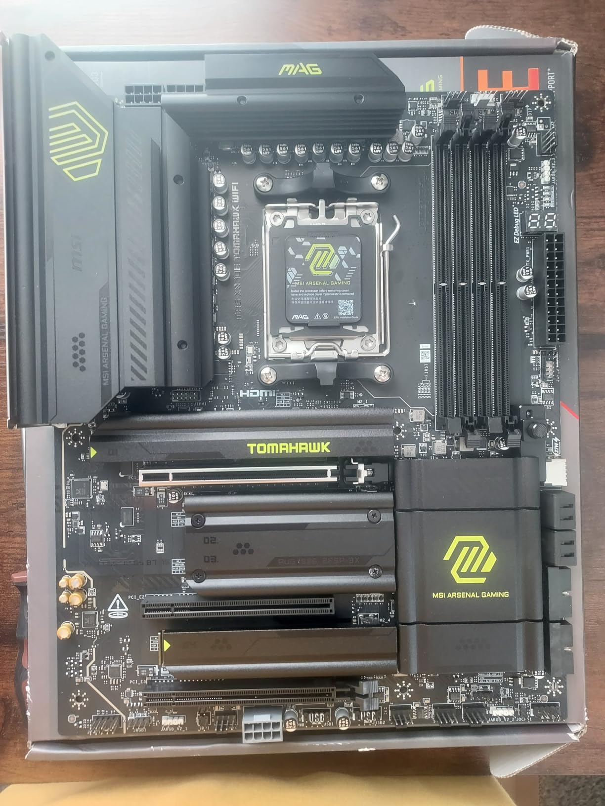 MSI MAG X870E Tomahawk WiFi Motherboard, ATX - Supports AMD Ryzen 9000/8000 / 7000 Processors, AM5-80A SPS VRM, DDR5 Memory Boost 8400+ MT/s (OC), PCIe 5.0 x16, M.2 Gen5, Wi-Fi 7, 5G LAN customer photo 1