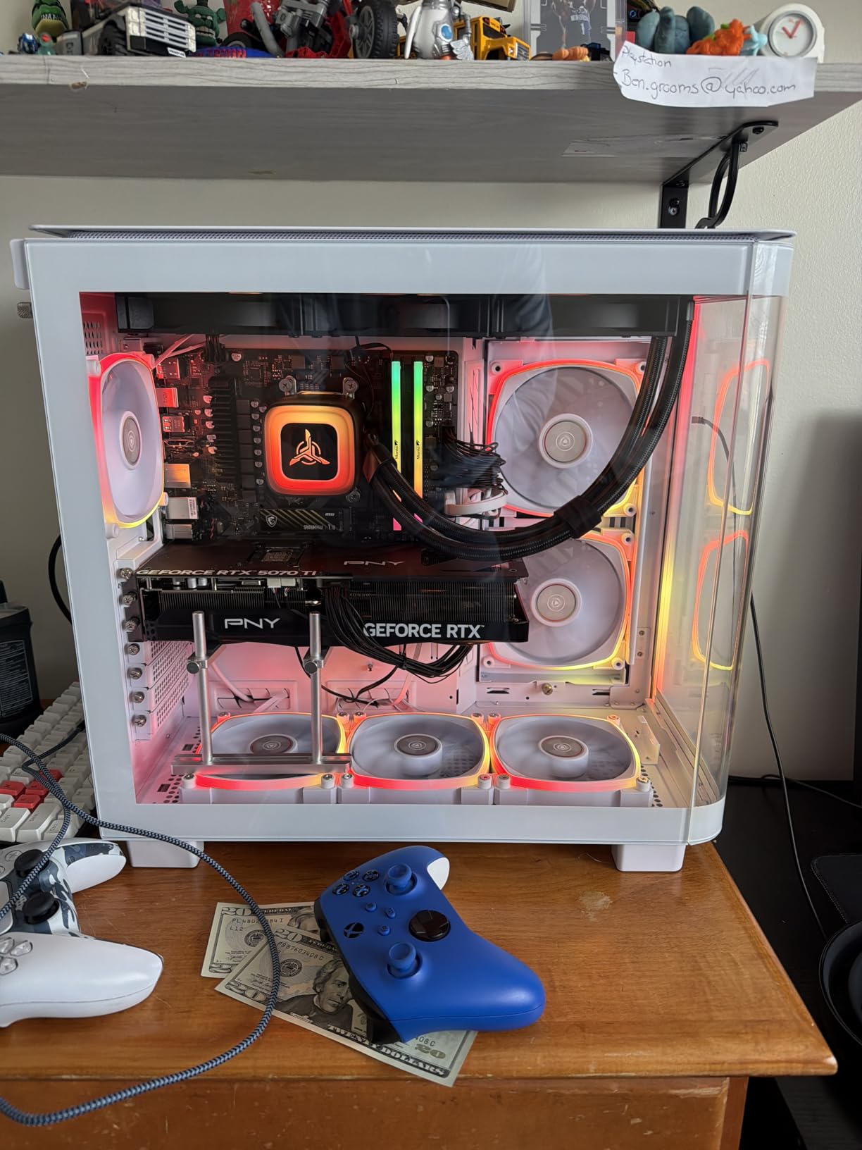 Skytech Gaming King 95 Gaming PC, Ryzen 7 9800X3D, RTX 5070 Ti customer photo 1
