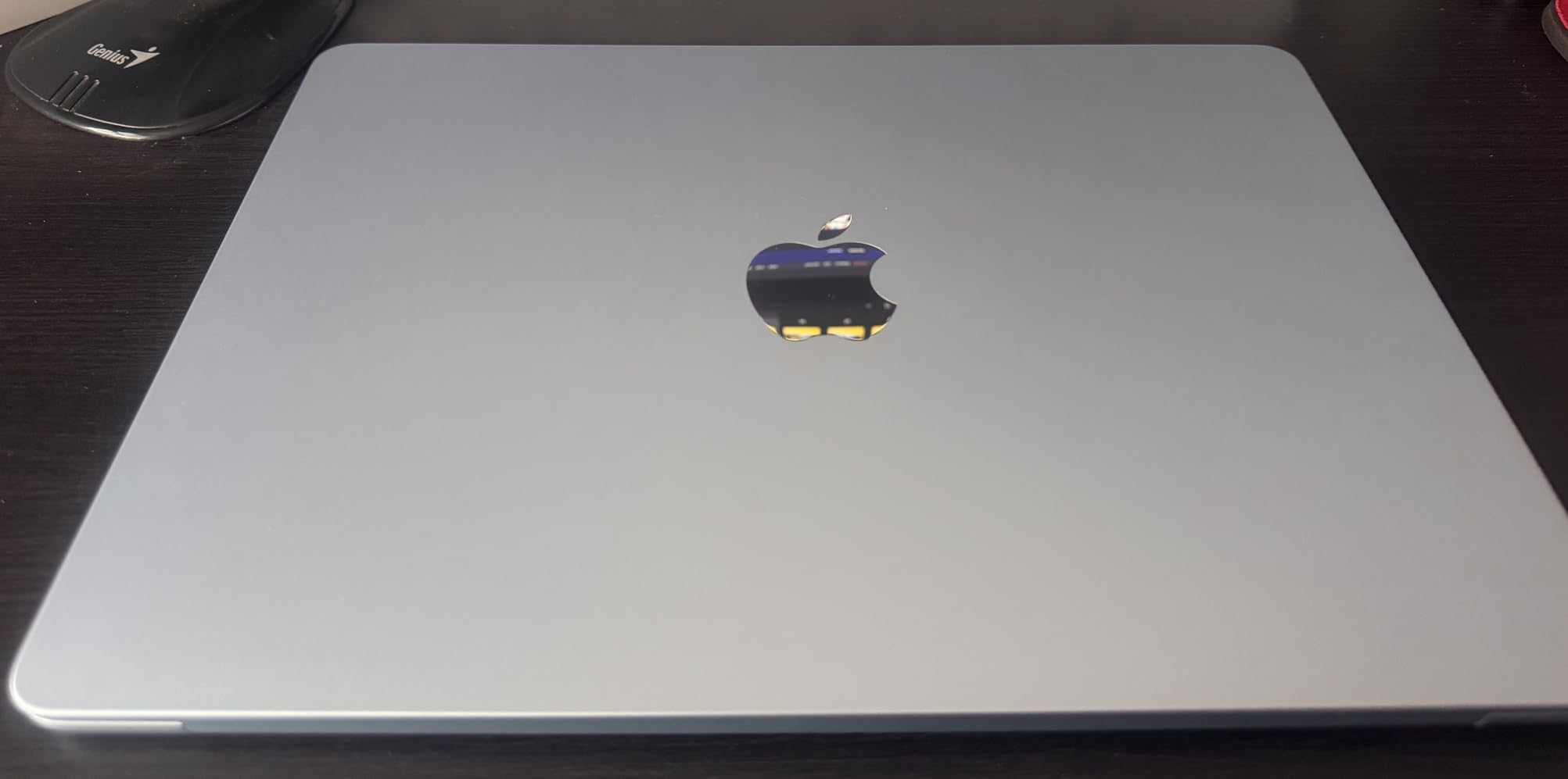 2025 MacBook Air 13-inch Laptop with M4 chip: Built for Apple Intelligence, 13.6-inch Liquid Retina Display, 16GB Unified Memory, 512GB SSD Storage, 12MP Center Stage Camera, Touch ID; Sky Blue customer photo 1