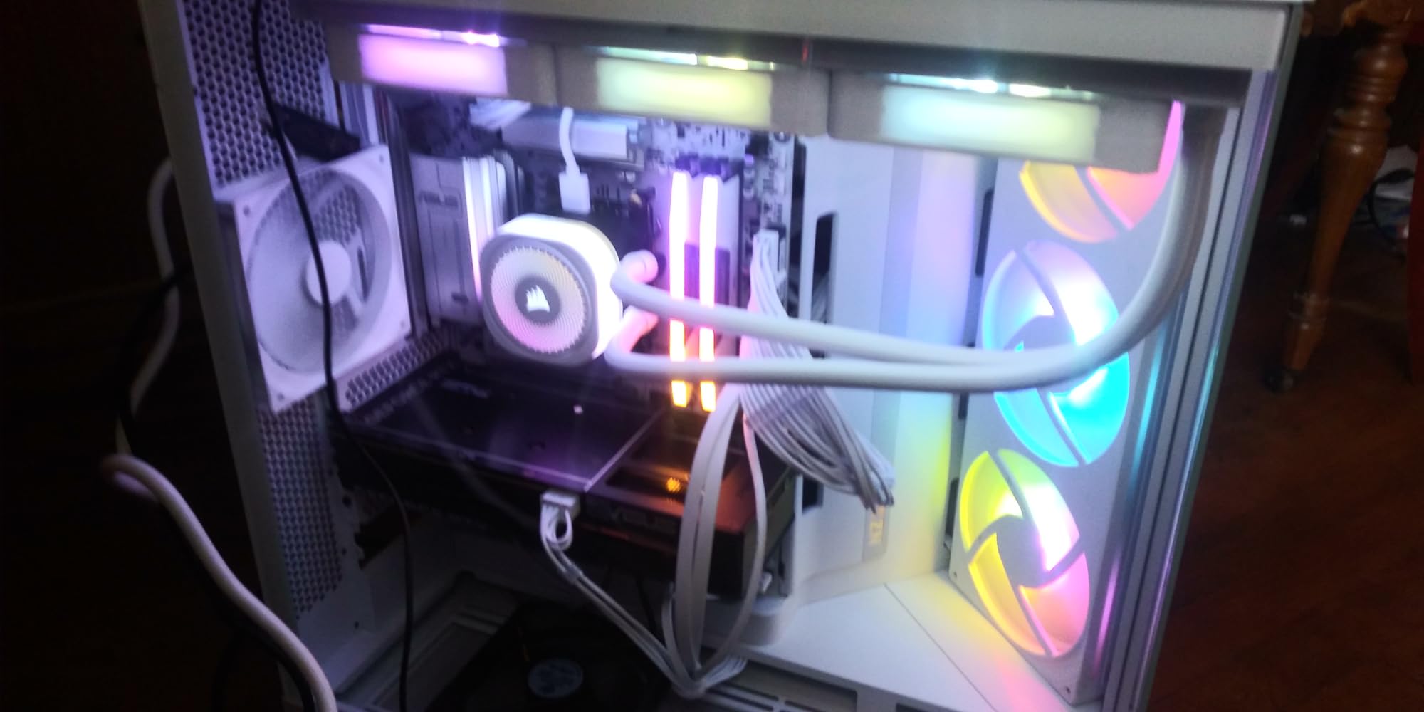 ASUS B650E MAX Gaming WiFi W - AMD B650 AM5 ATX Motherboard, White PCB, DDR5, PCIe 5.0, 3X M.2, Wi-Fi 6E, 2.5Gb LAN, USB 10Gbps Type-C, DisplayPort, HDMI, BIOS Flashback, Aura Sync customer photo 1