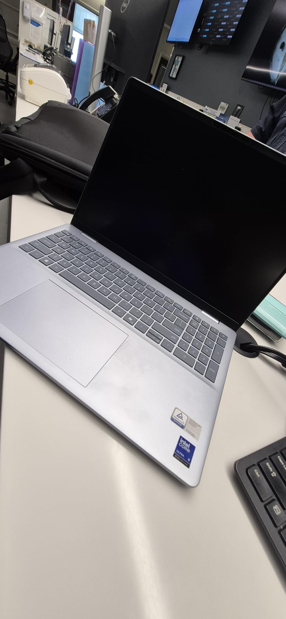 Dell 16 Plus Laptop DB16250-16.0-inch 16:10 2.5K (2560x1600) Display, Intel Core Ultra 9 288V, 32GB LPDDR5X Memory, 2TB SSD, Arc Graphics, Backlit Copilot Key Keyboard, Windows 11 Home customer photo 1
