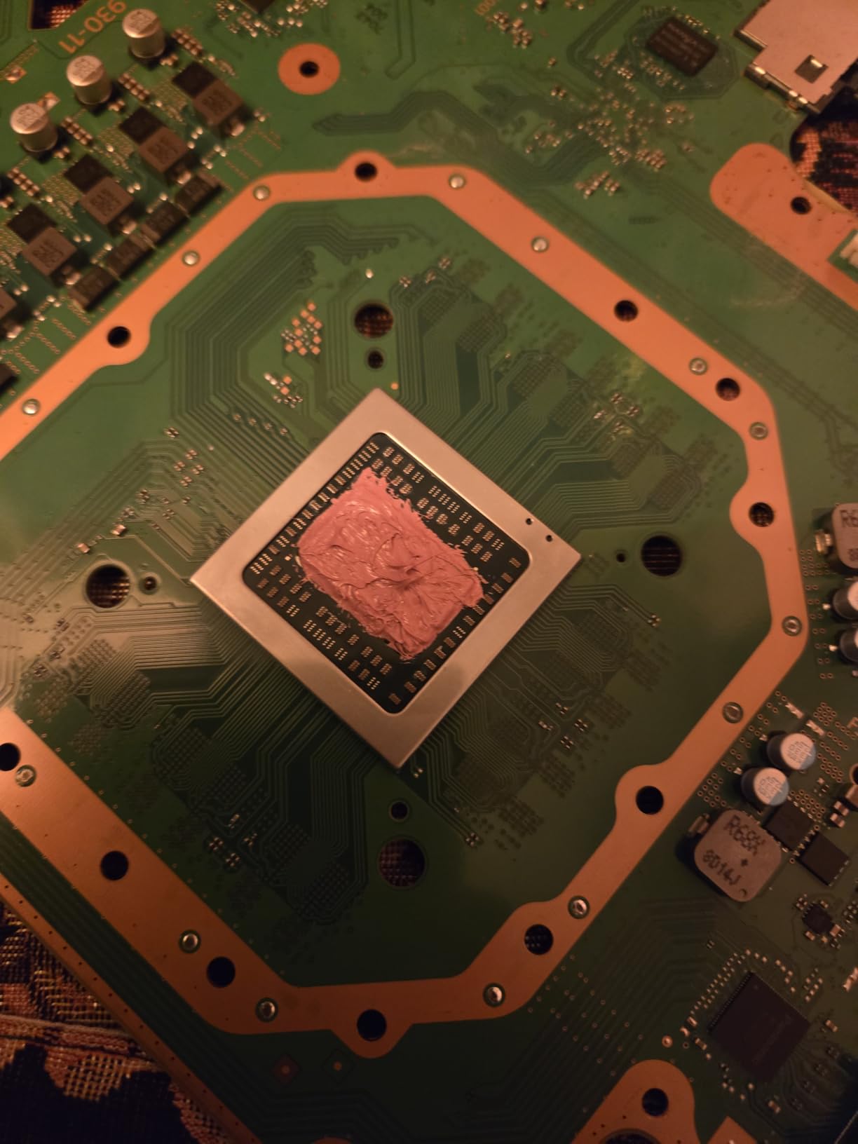 Thermal Grizzly Kryonaut Extreme - 2 Gram - Extremely High Performance Thermal Paste with 12 Cleaning Wipes 6 Wet & 6 Dry- for Maximum Thermal Conductivity While Overclocking CPU/GPU/PS4/PS5/Xbox customer photo 2