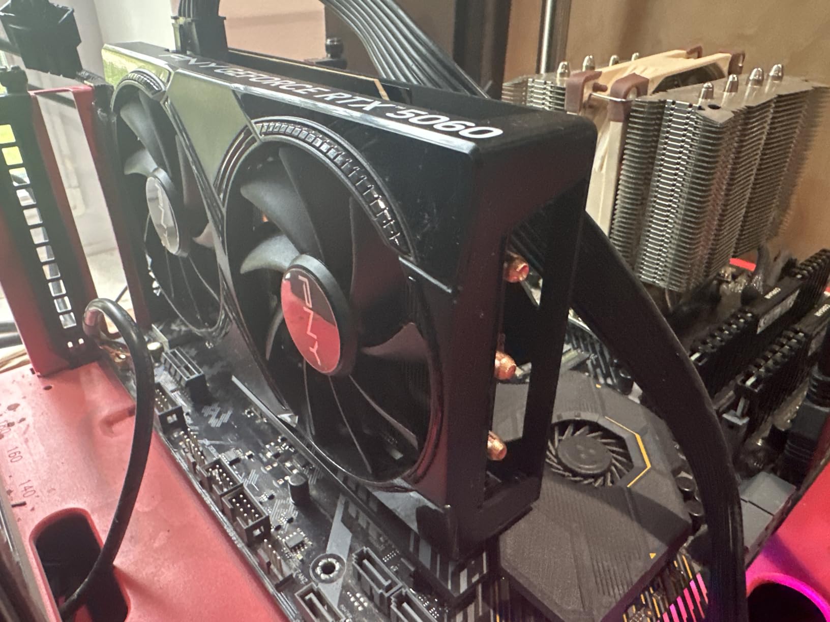 PNY NVIDIA GeForce RTX 5060 OC Dual Fan, Graphics Card (8GB GDDR7, 128-bit, SFF-Ready, PCIe 5.0, HDMI/DP 2.1, 2-Slot, NVIDIA Blackwell Architecture, DLSS 4) customer photo 1