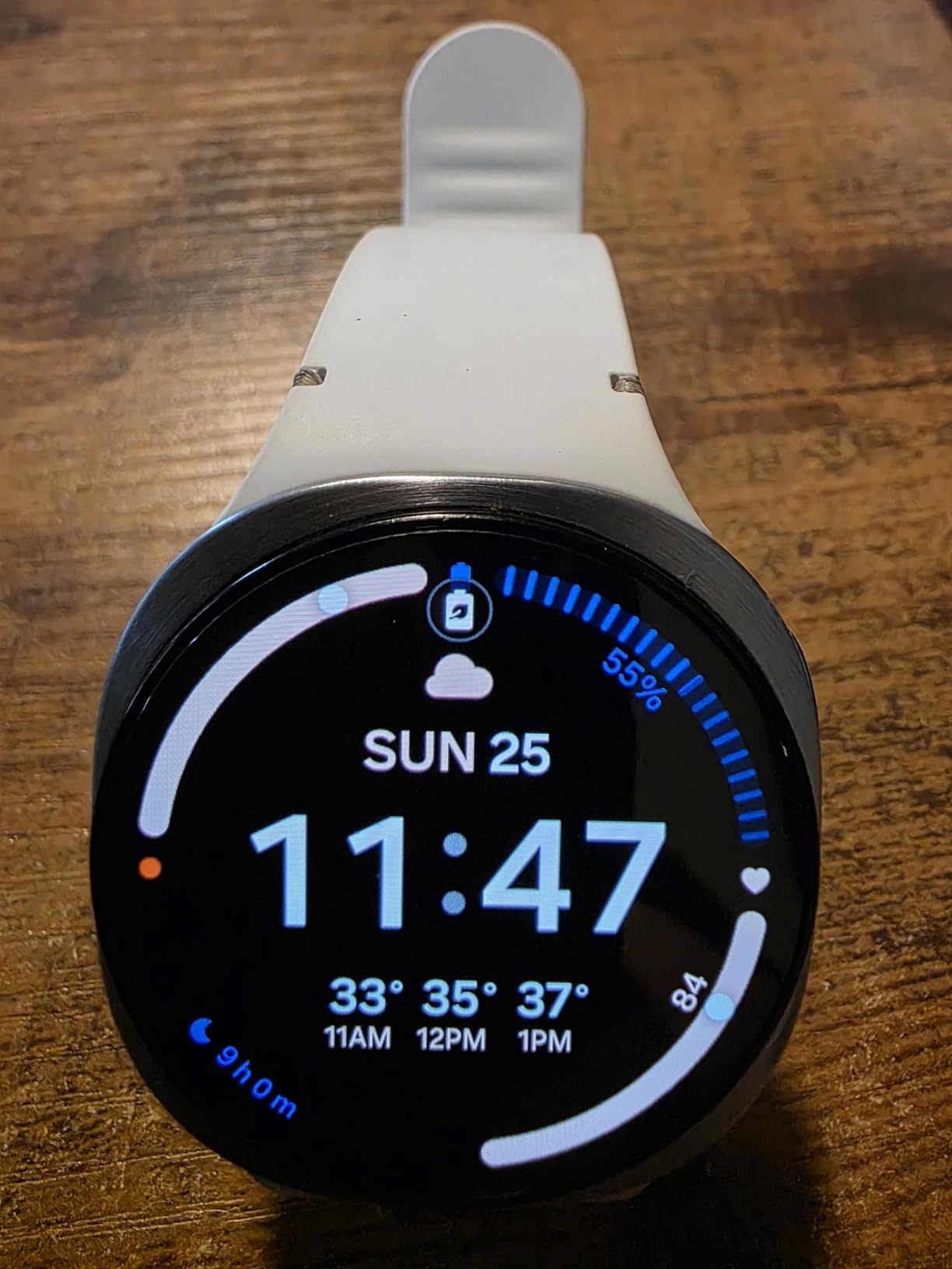 Samsung Galaxy Watch 8 (2025) 40mm LTE Smartwatch, Cushion Design, Fitness Tracker, Sleep Coaching, Running Coach, Energy Score, Heart Rate Tracking, Graphite [US Version, 2 Yr Warranty] customer photo 1