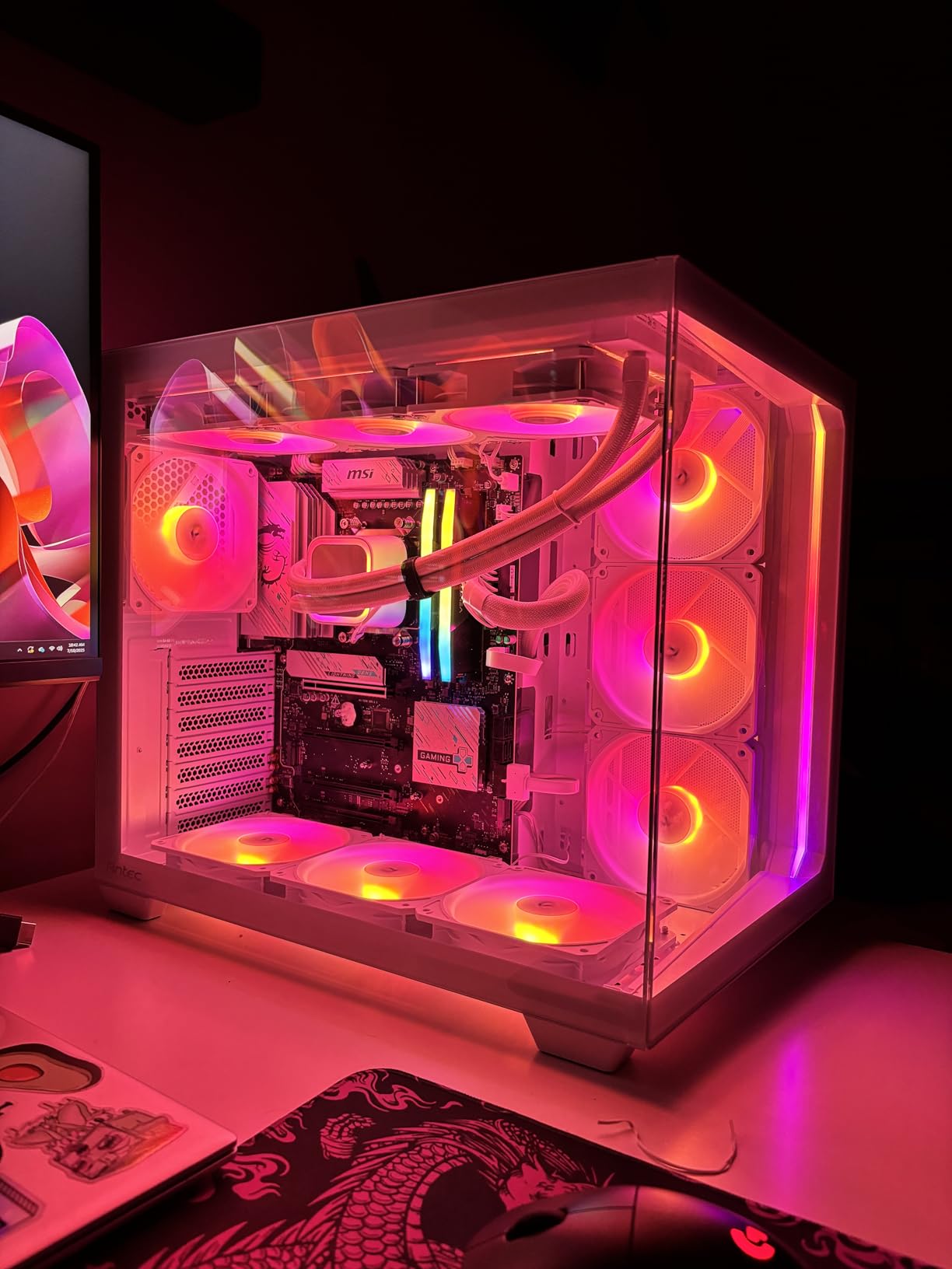 Micro Center AMD Ryzen 7 9700X CPU Processor with MSI B850 Gaming Plus WiFi Motherboard (ATX, AM5, DDR5, PCIe 5.0, M.2 Gen5, Wi-Fi 7, 5G LAN) customer photo 1