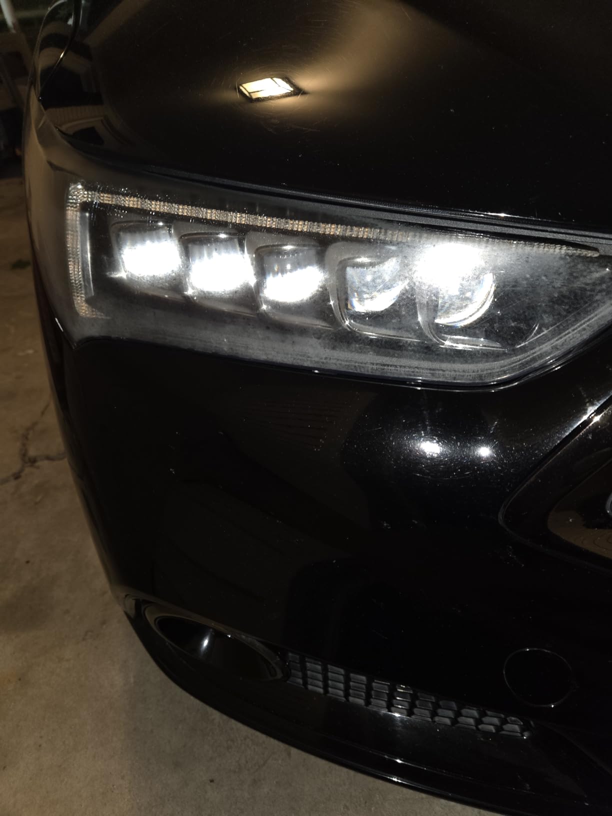Chemical Guys Headlight Restoration and Ceramic Kit, Complete DIY Kit for Removing Yellowing and Oxidation, Includes Restoration Compound, HydroCharge With Microfiber and Applicator customer photo 1