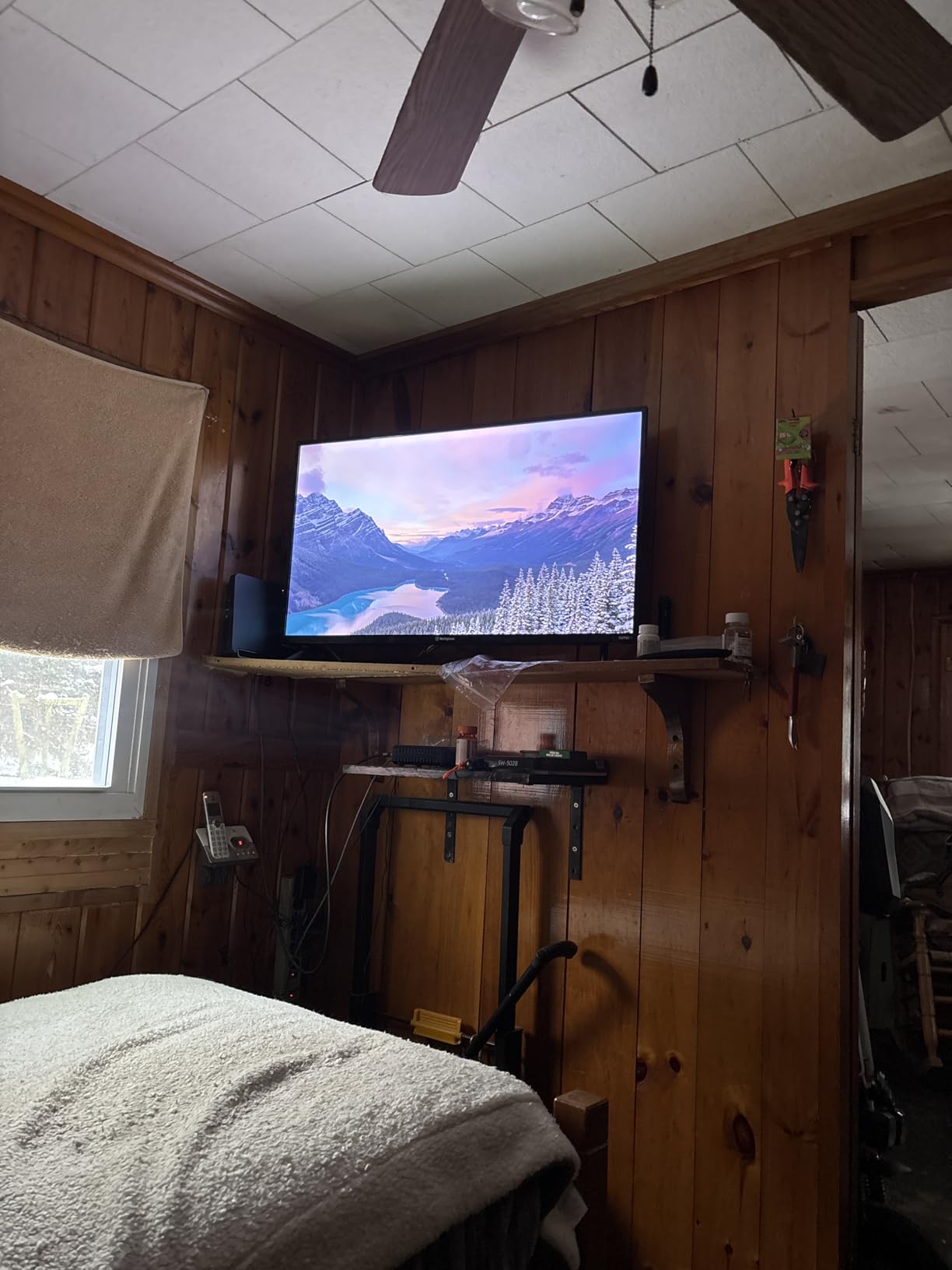 Westinghouse 40-inch Smart TV, FHD 1080P Xumo TV w/Voice Remote, Flat Screen Television w/Dolby Atmos, Bluetooth, Apple AirPlay, Wi-Fi & Mobile Connectivity customer photo 1