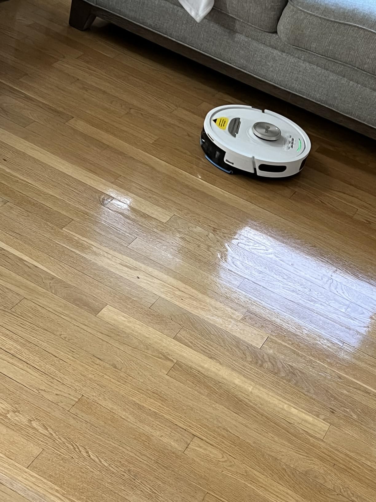 Shark Stratos 2-in-1 Robot Vacuum & Mop for Carpets & Hard Floors | Powerful Suction & Mopping for Pet Hair | Self-Empty & Self-Clean NeverTouch Base | 60-Day Capacity | HEPA | AV2700ZE customer photo 2