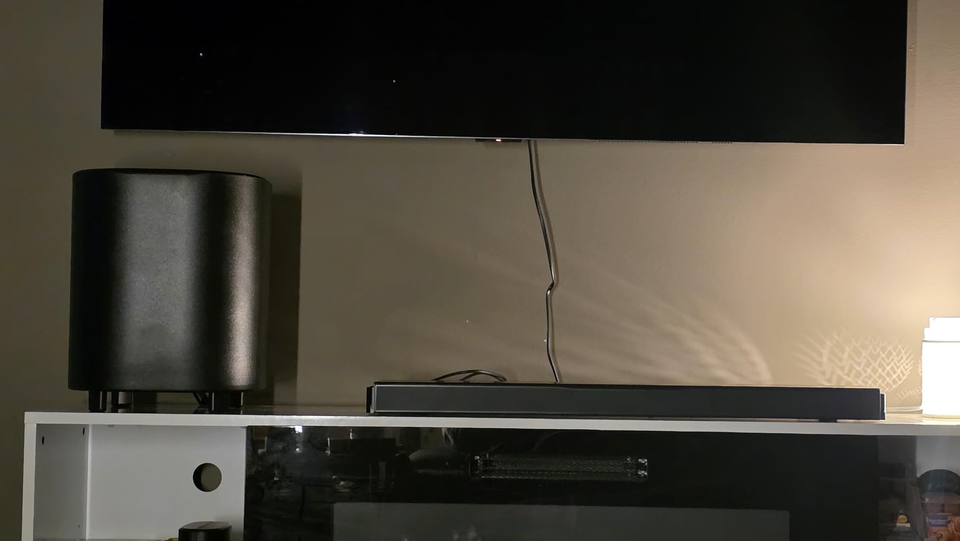 JBL Bar 700MK2 - 7.1 Channel Soundbar System with Detachable Speakers and Dolby Atmos, 780W, 10-inch Wireless Subwoofer customer photo 1