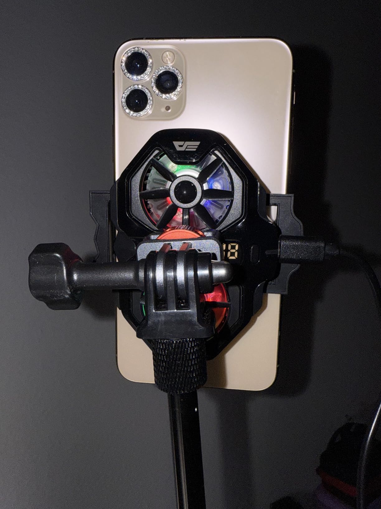 darkFlash Dual Core Phone Cooler with Clip, Cell Phone Fan with Screw, Phone Cooling Fan for Gaming and Live Streaming, Phone Radiator with RGB Light, Compatible with iPhone/Samsung/Android (DK-GS) customer photo 2