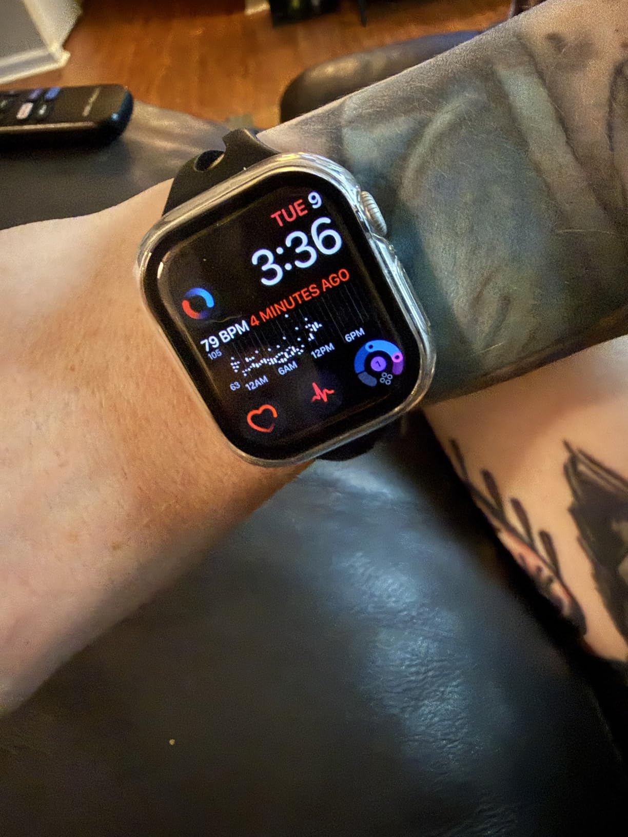 Apple Watch Series 11 [GPS 42mm] Smartwatch with Rose Gold Aluminum Case with Light Blush Sport Band - S/M. Sleep Score, Fitness Tracker, Health Monitoring, Always-On Display, Water Resistant customer photo 2