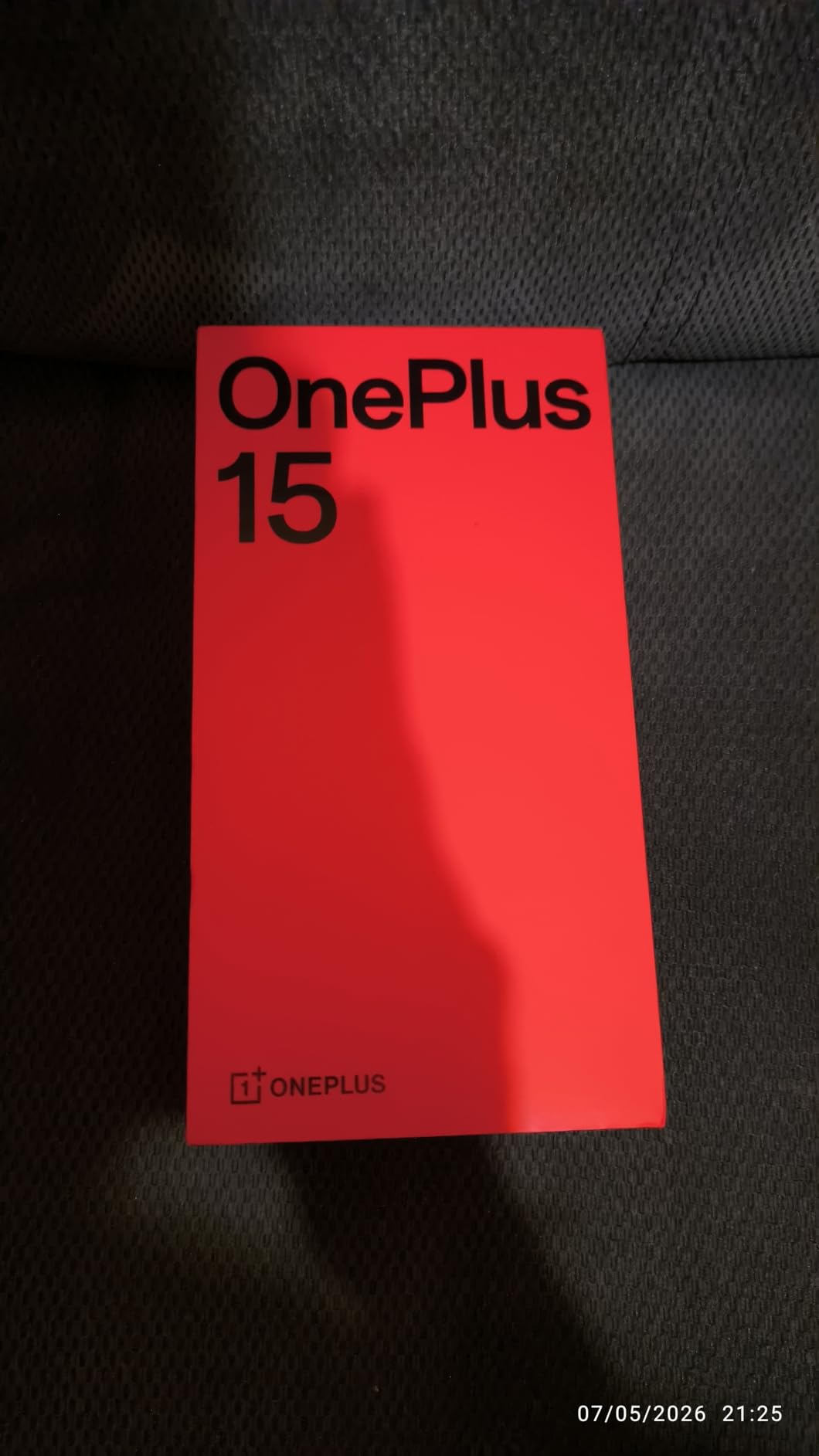 OnePlus 15, 16GB RAM + 512GB Storage, Dual-SIM, Unlocked Android Smartphone, Snapdragon 8 Elite Gen 5, 7300mAh Battery, Infinite Black customer photo 2