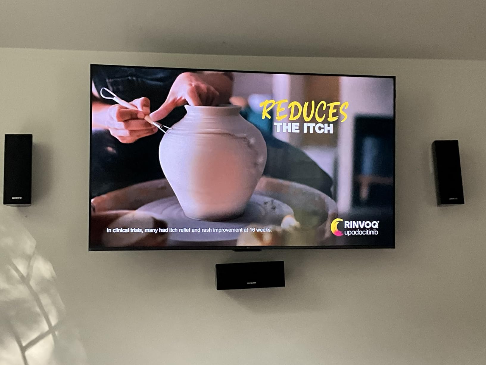 TCL Amazon Exclusive 75 Inch Class T7 Series | 4K QLED HDR Lag-Free Smart Google TV | 75T7, 2025 Model | 120Hz-144Hz High Brightness, Dolby Atmos, Alexa Voice Remote AI Streaming Gaming Television customer photo 2