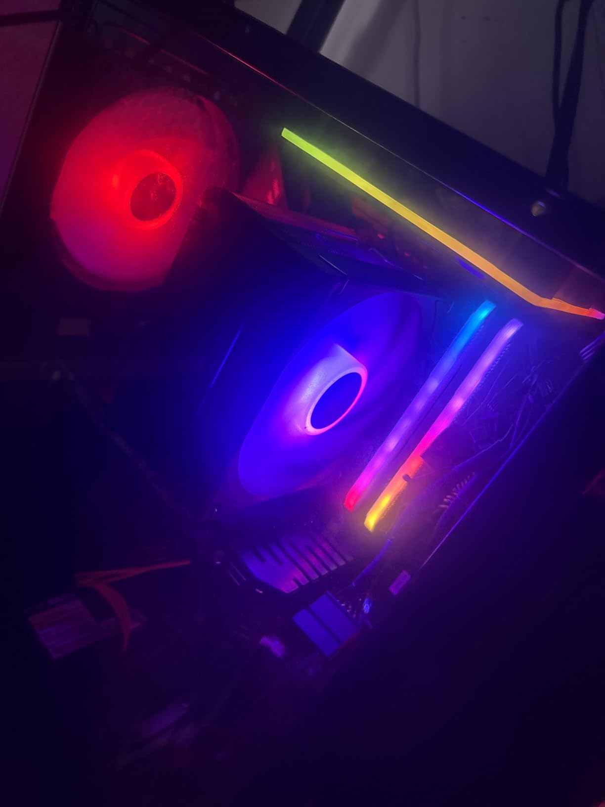 ID-COOLING SE-214-XT V2 ARGB CPU Air Cooler, 4 Heat Pipes, 120mm ARGB PWM Fan, Direct Contact Heatsink, Intel LGA1700/1200/115X & AMD AM5/AM4 Compatible customer photo 1