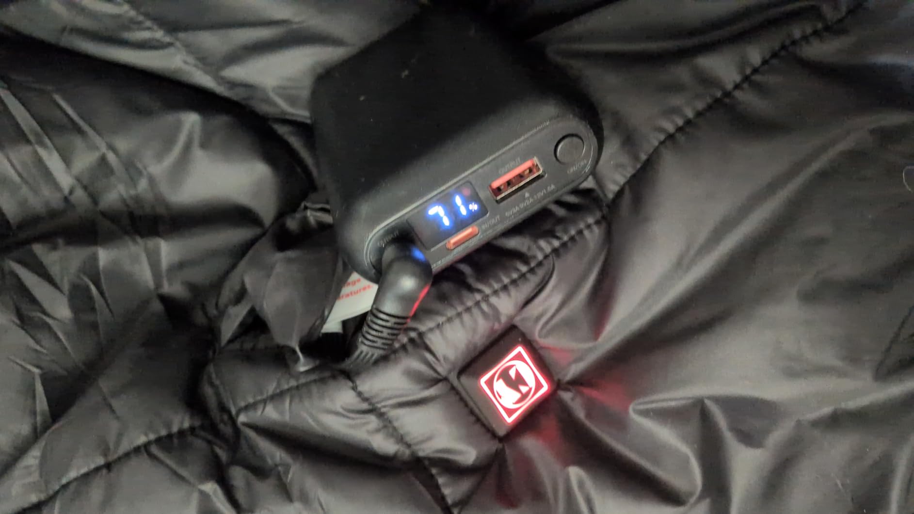 CYCYHEAT 20000mAh Large Heated Blanket Battery Powered, 7.4V Battery Portable Cordless Throw Electric Rechargeable Heating Blankets (Black+20000mAh Battery, 63x55in Adult Size) customer photo 1