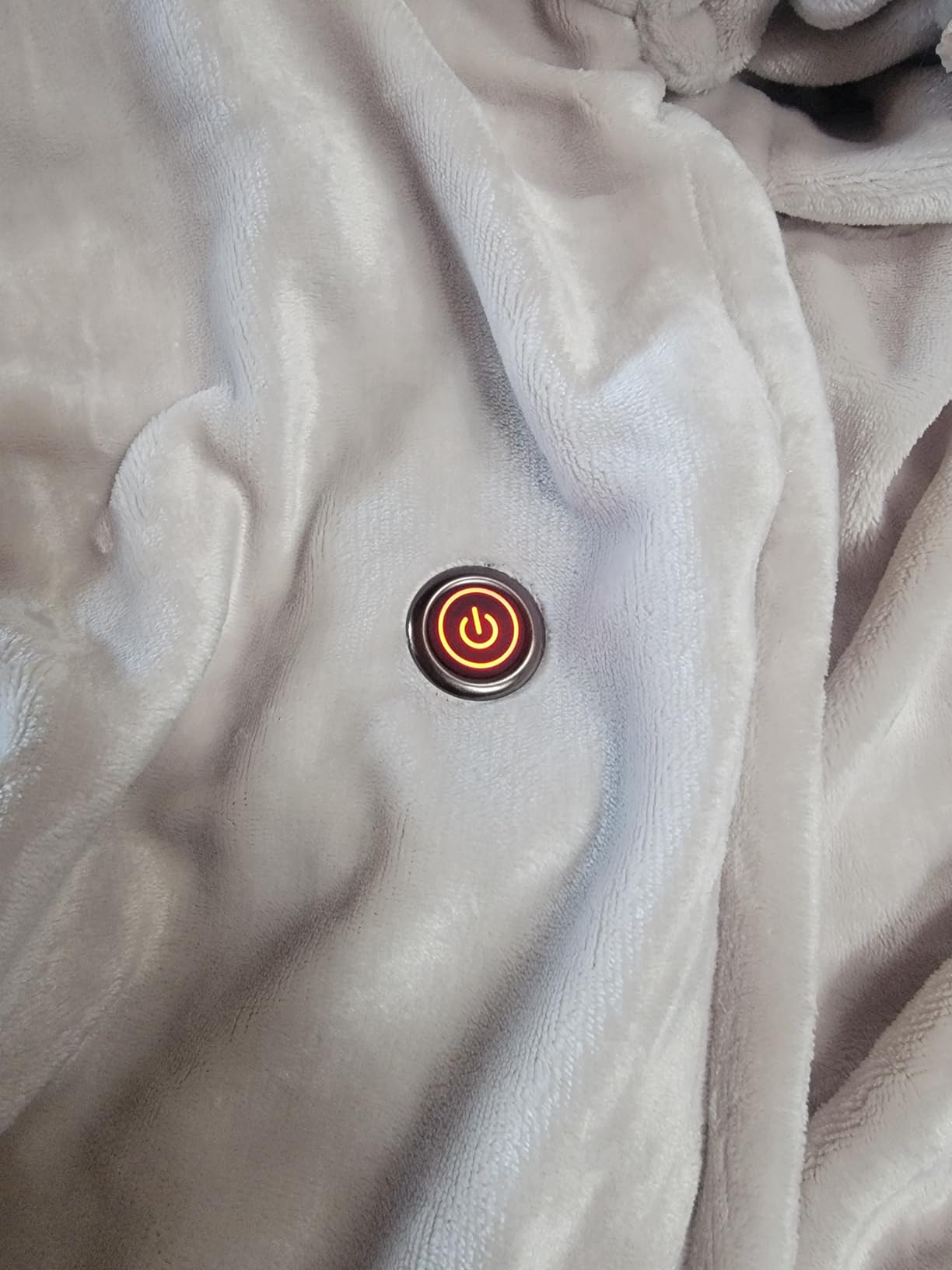 MIMYTH Cordless Heated Blanket with Hood, Rechargeable Wearable Heated Blanket Battery Powered with Strong Battery, 9 Heating Zones, 3 Levels, Portable Heated Throw Blanket, Camping (Wool Gray) customer photo 1