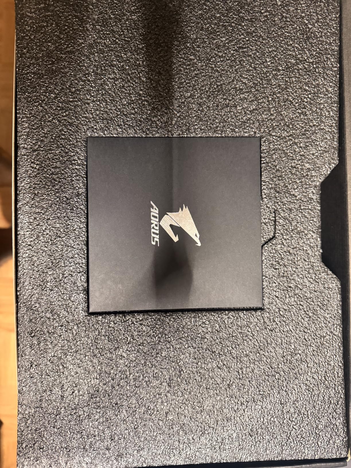 GIGABYTE AORUS RTX 5060 Ti AI Box Graphics Card (16GB GDDR7, 128-bit, PCIe 5.0, HDMI/DP 2.1b, Hawk Fan, Server-Grade Thermal Gel, Thunderbolt 5) customer photo 2