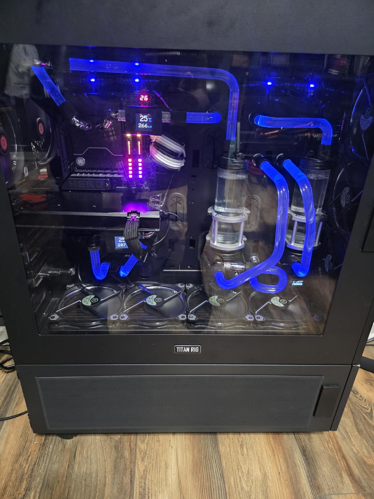 Intel Core Ultra 7 Processor 270K Plus 24 cores (8 P-cores + 16 E-cores) up to 5.5 GHz customer photo 1