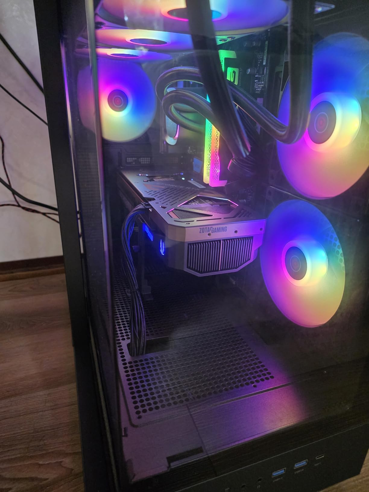 Skytech Gaming King 95 Gaming PC, AMD Ryzen 7 9850X3D 4.7GHz, NVIDIA RTX 5080 16GB VRAM, 2TB Gen4 NVMe SSD, 32GB DDR5 RAM 6000, 850W Gold ATX 3 PSU, 360 ARGB AIO, WI-FI 5, Windows 11, Desktop customer photo 1