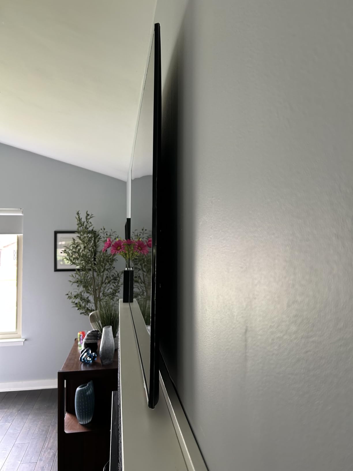 50-Inch Class Neo QLED QN70H Series Samsung Vision AI Smart TV (2026 Model, 50QN70H) Quantum Mini LED, 100% Color Volume with Quantum Dot, NQ4 AI Processor, 4K Upscaling, Alexa Built-in customer photo 1