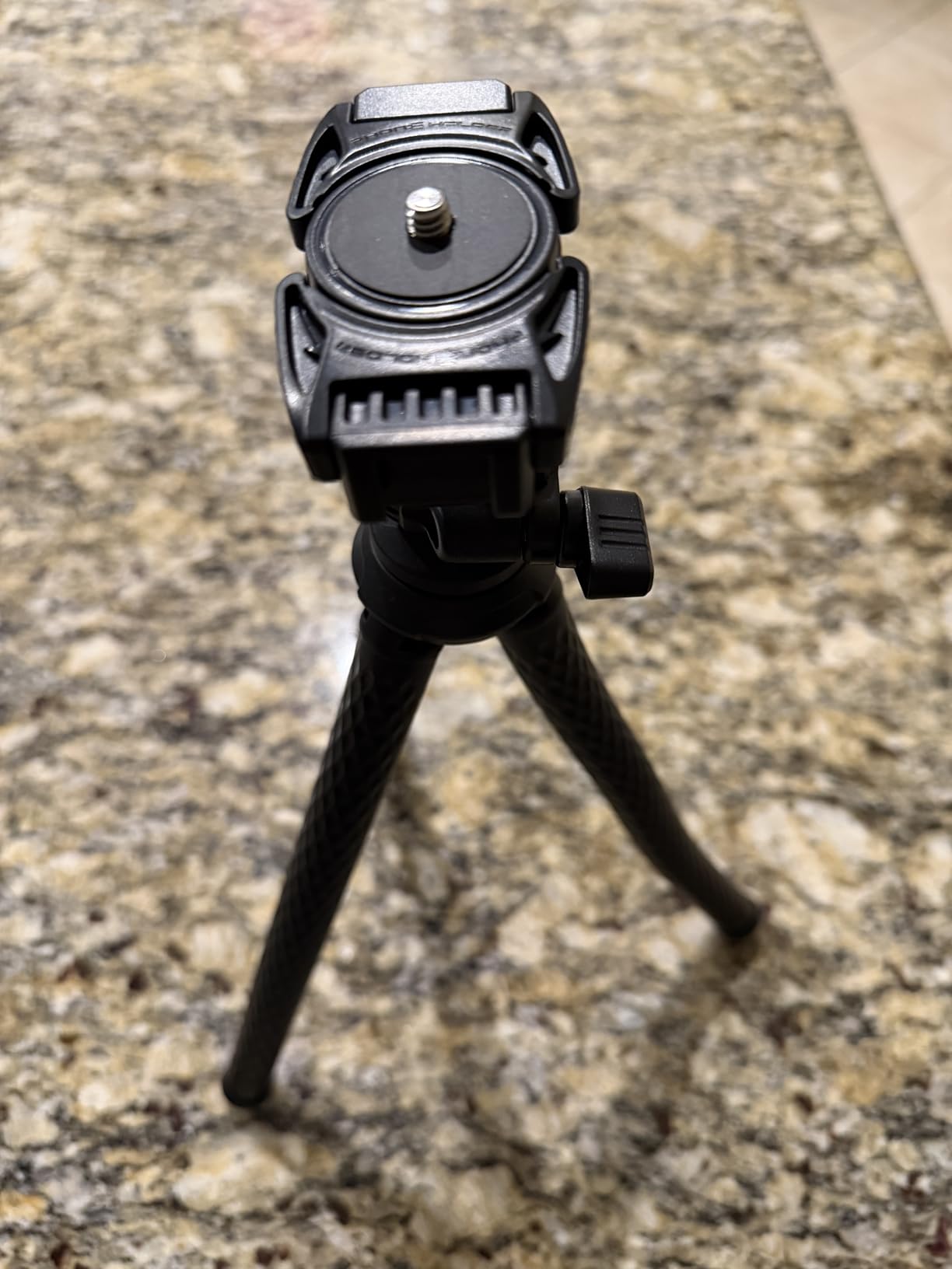 NEEWER Flexible Phone Tripod, Small Mini Camera Webcam Desk Stand, TP34 customer photo 1