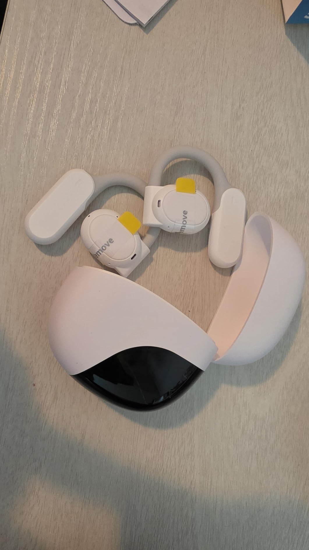 AI Translation Earbuds Real Time 164 Languages 80H Playtime Translator Ear Buds Audifonos Traductores Ingles Espanol Wireless Earphones Bluetooth AI Headphone for Travel Meeting Learning K08 Black customer photo 2