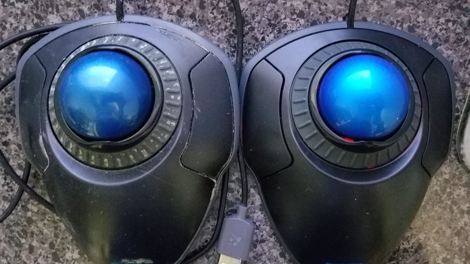 Kensington Orbit Trackball Mouse with Scroll Ring (K72337US), 4 1/2X5 1/2X2