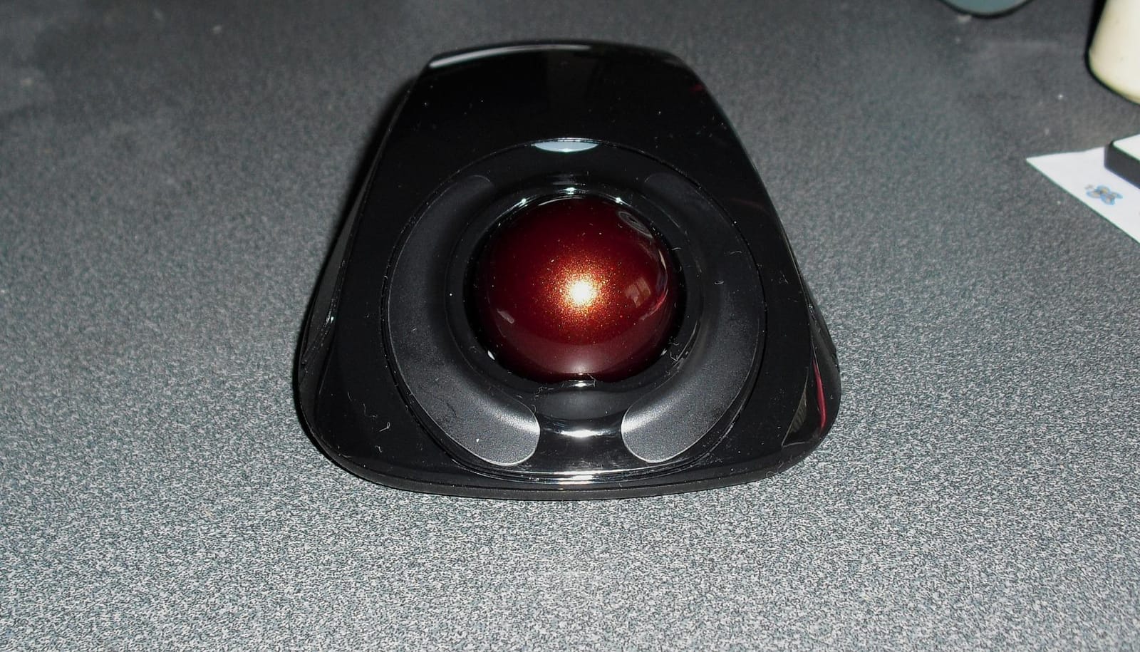 Kensington Orbit Wireless Trackball Mouse with Touch Scroll Ring (K72352US) customer photo 1