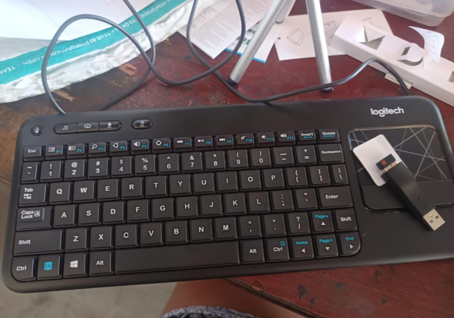 Logitech Wireless Touch Keyboard K400 with Built-in Multi-Touch Touchpad customer photo 2