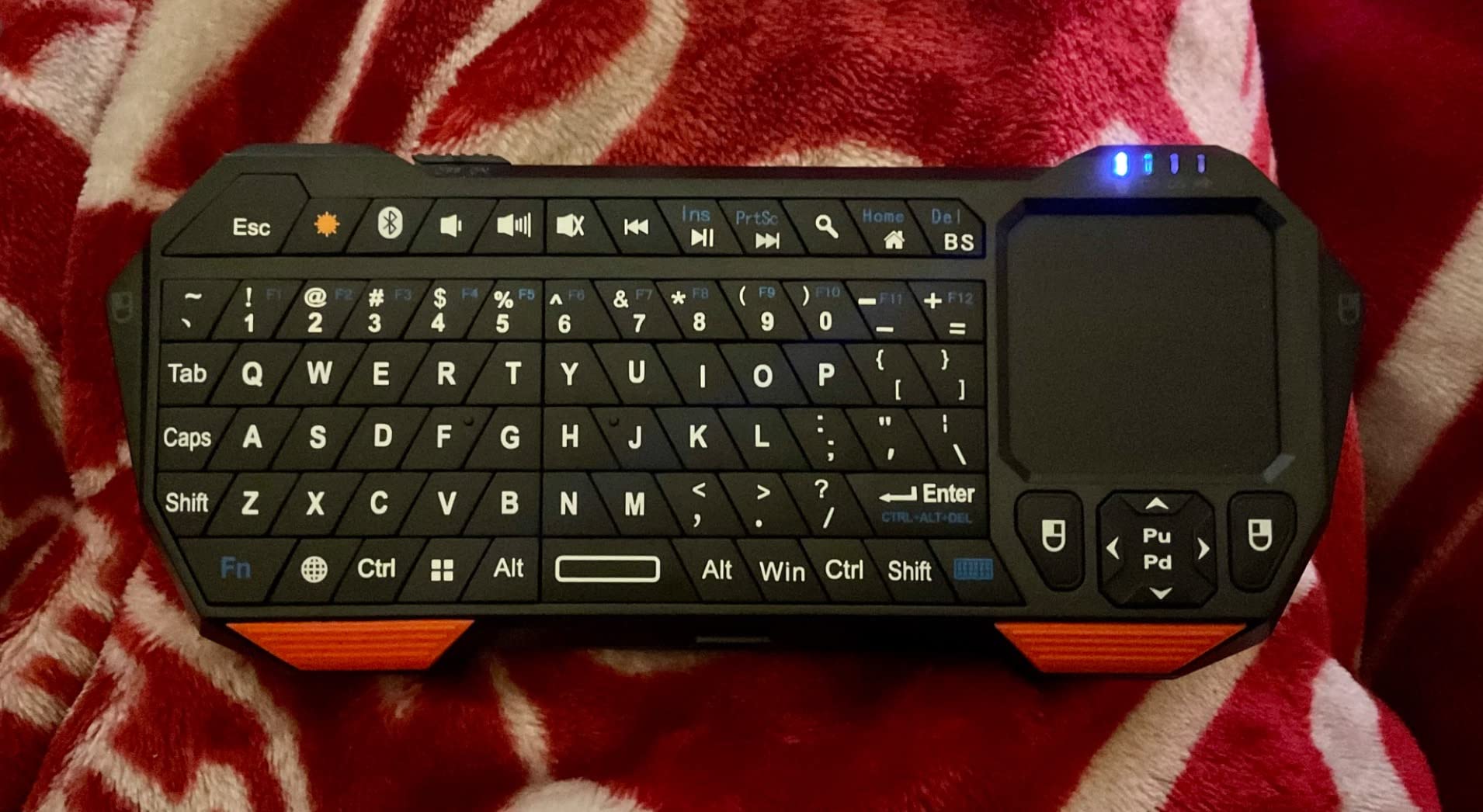 Fosmon Mini Keyboard with Touchpad Mouse, 2.4G Wireless+ Bluetooth, Backlit customer photo 1