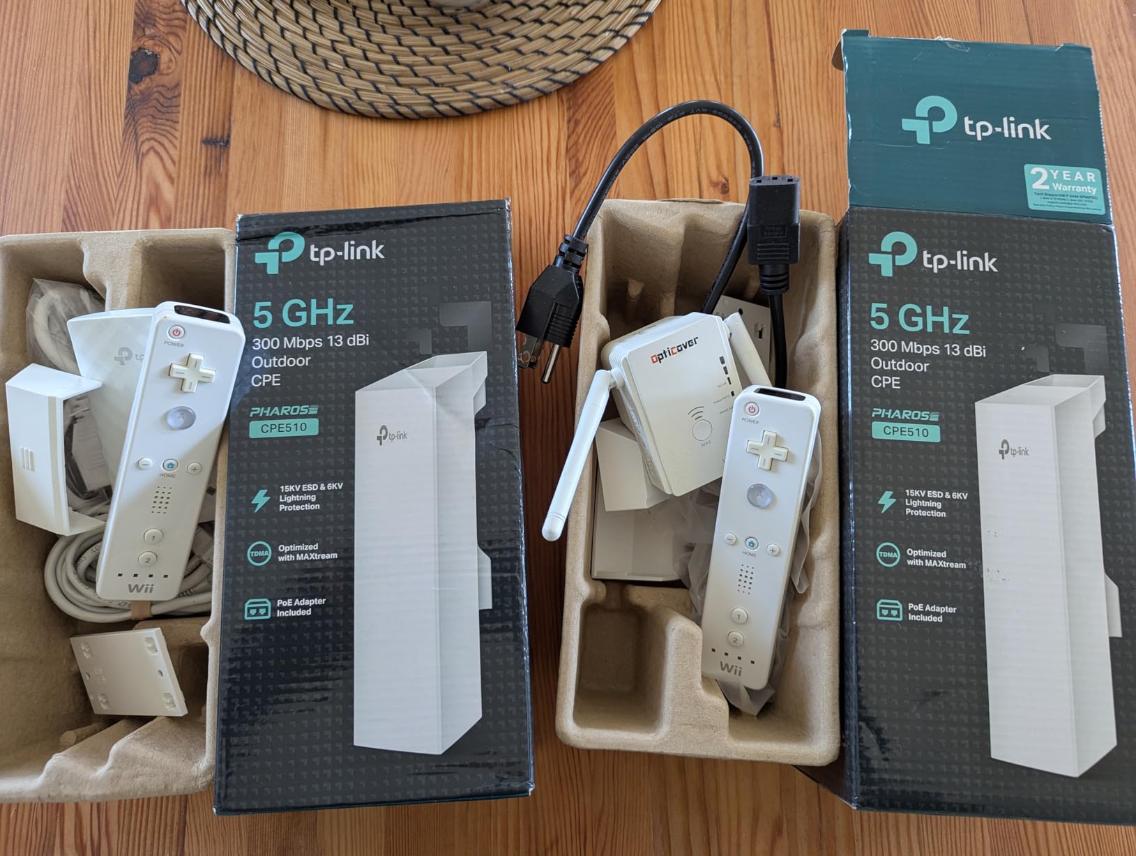 TP-Link CPE510, Long Range Outdoor CPE for PtP, PtMP Transmission 5GHz N300 | Point to Point Wireless Bridge, 13dBi, 15km+, Passive PoE Powered w Free PoE Injector, Pharos Control, White customer photo 1