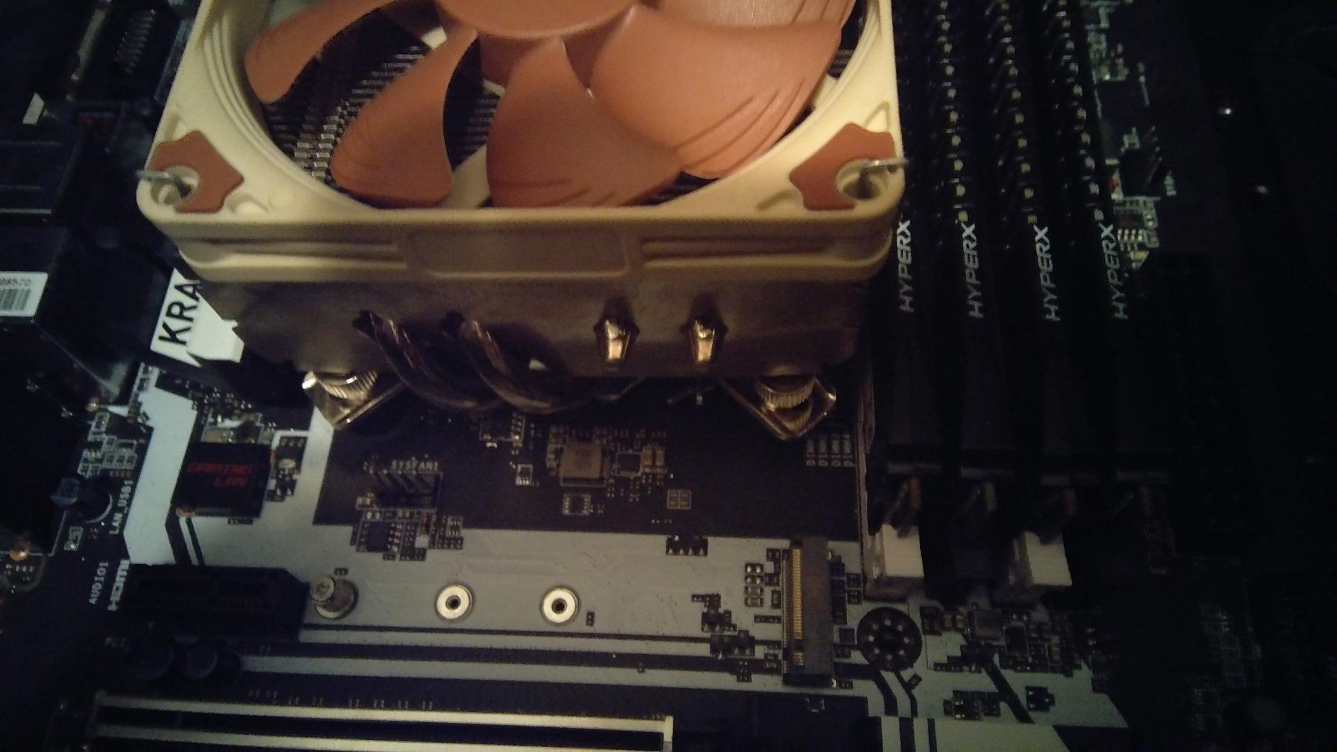 Noctua NH-L9x65, Quiet High-Performance Low-Profile CPU Cooler | 65mm Height, ITX SFF Low-Noise Cooling, For Intel and AMD, 92mm Slim Fan, No RAM or PCIe Overhang, Rich Accessory Kit customer photo 2