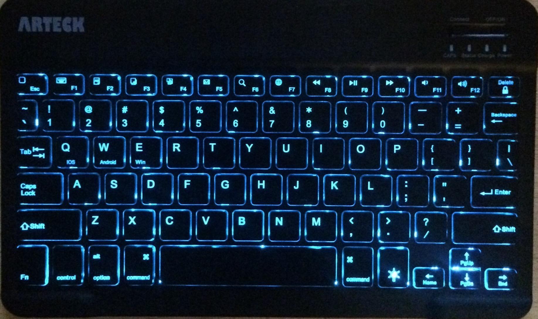 Arteck Universal Backlit Wireless Bluetooth Keyboard for iPad, Tablet, PC customer photo 1