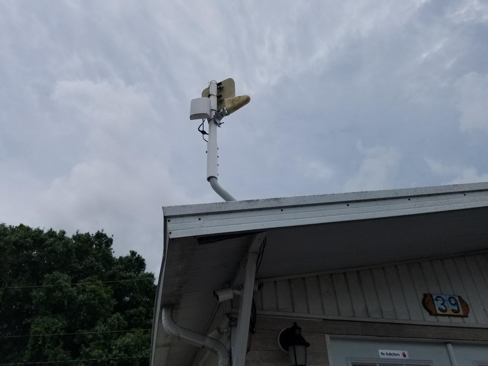 Dual-Band Outdoor Directional Panel Antenna (2.4GHz & 5GHz WiFi Signal) | Wireless network signal antenna w/ high gain (13dBi) 2.4GHz/5GHz WiFi capabilities, weatherproof, long range - Tupavco TP542 customer photo 2