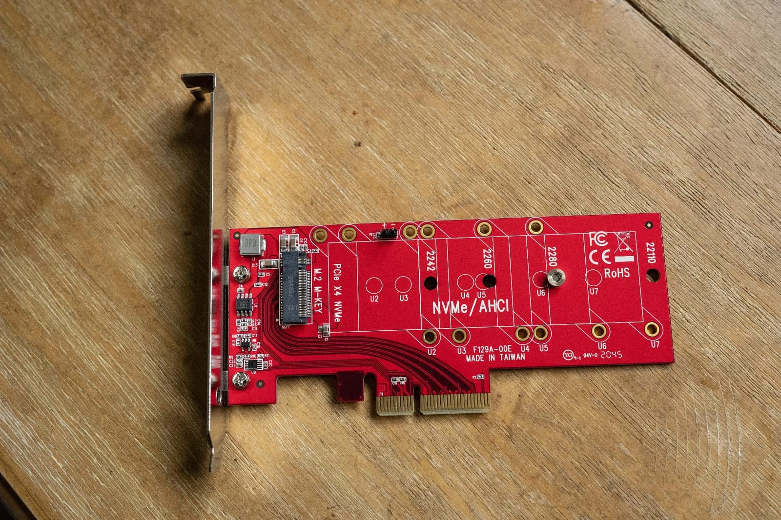 StarTech M.2 PCIe SSD Adapter, x4 PCIe 3.0 NVMe/AHCI, M-Key/NGFF (PEX4M2E1) | Single PCIe M.2 SSD, 2242/2260/2280/22110, PCIe 3.0 back to 2.0/1.0, X8/x16 slots, Full and low-profile brackets customer photo 1