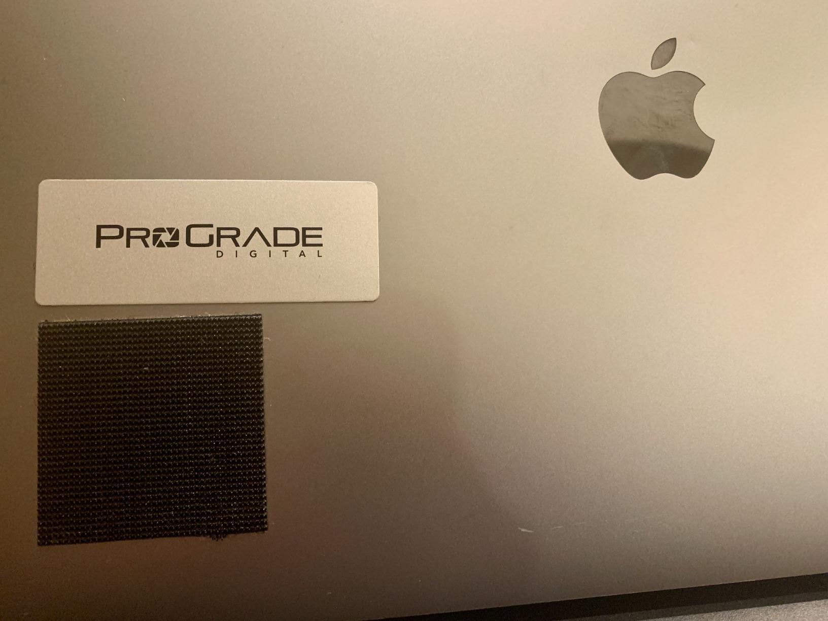 CFast and SD UHS-II Dual-Slot Memory Card Reader by ProGrade Digital | USB 3.2 Gen 2 for Professional Filmmakers, Photographers & Content Creators | Up To 10Gb/S Transfer Speeds for Fast File Transfers and Efficient Post-Production Workflows customer photo 1