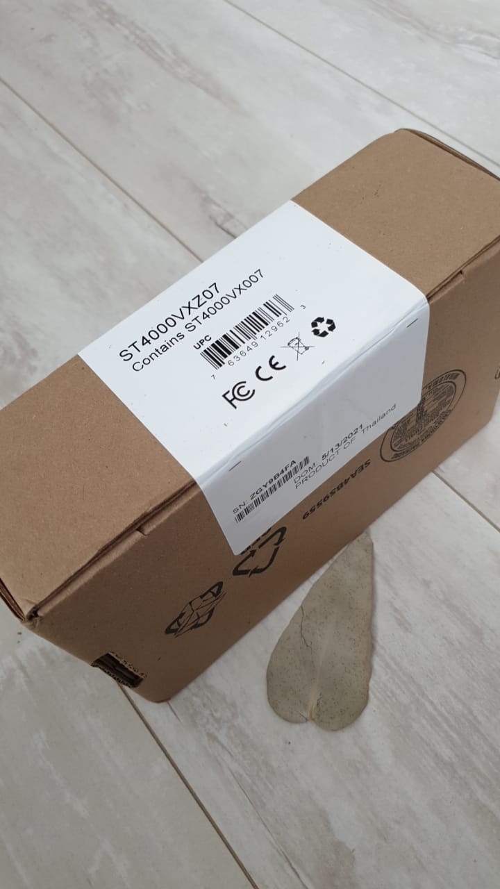 SEAGATE ST4000VX007 Skyhawk 4TB Surveillance Hard SATA 6Gb/s 64MB Cache 3.5-Inch Internal Drive (ST4000VXZ07) customer photo 1