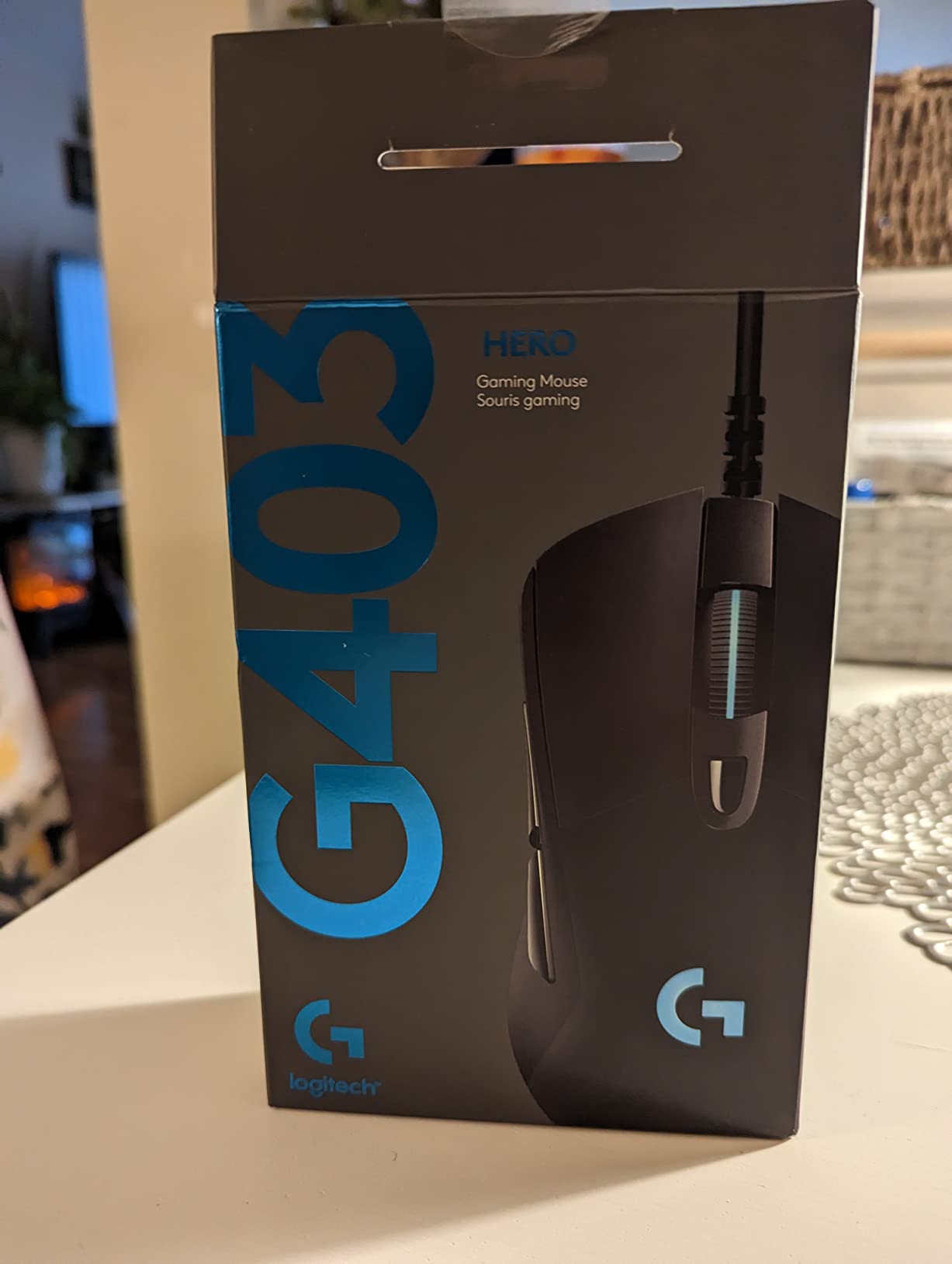 Logitech G403 Hero RGB Gaming Mouse - Black | 25K, 87G+10G optional, 25,600 DPI, rubber side grips customer photo 2