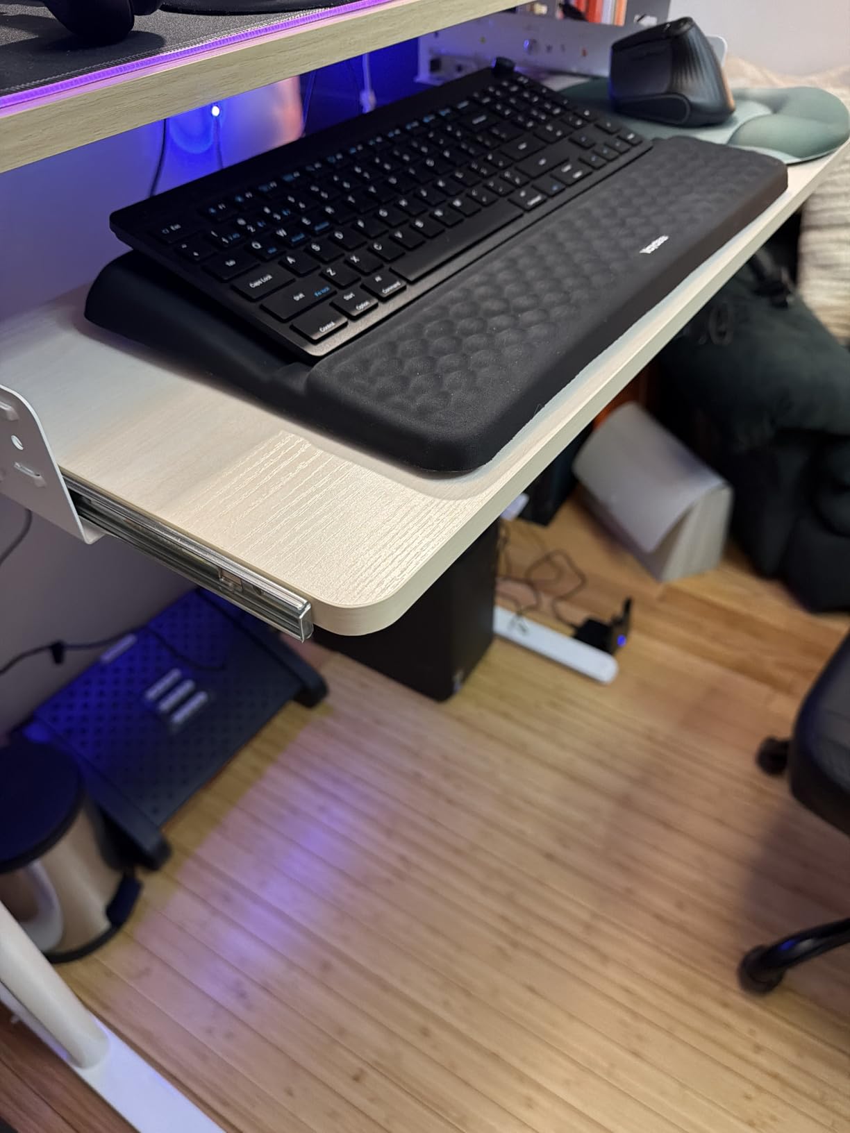 EUREKA ERGONOMIC Height Adjustable Mouse & Keyboard Tray Under Desk, 28x10'' Large Slide Out Swivel Tilt Computer Keyboard Drawer with Pad for Gaming Home Office, Dual Mount customer photo 2